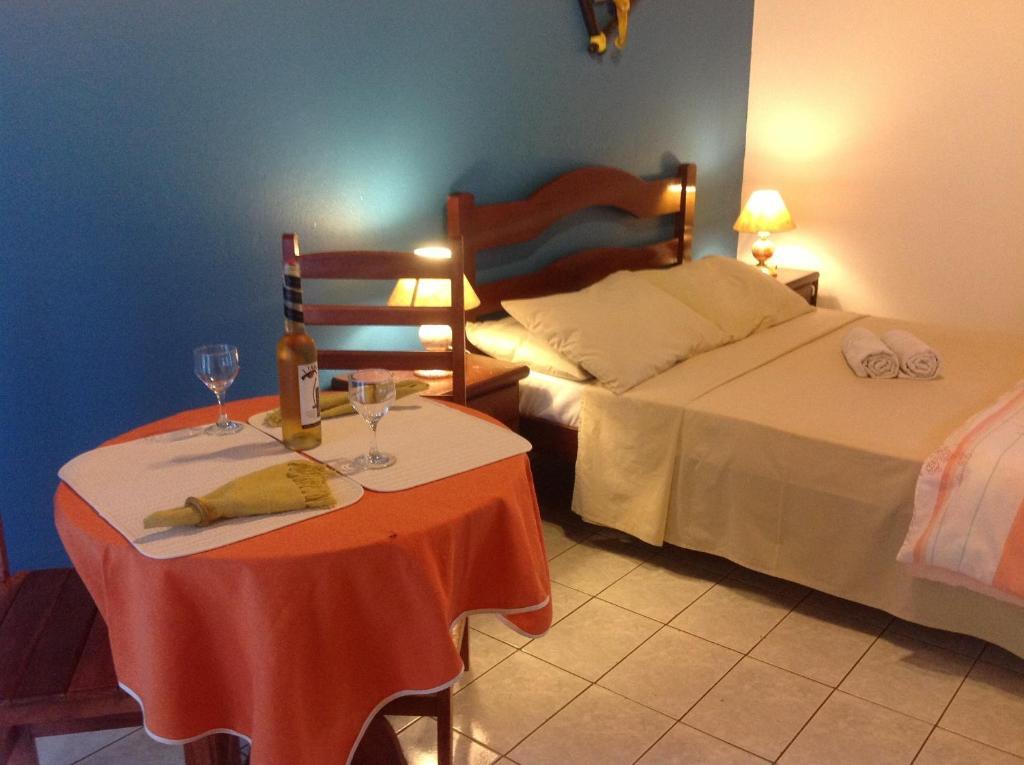Pousada Telhado Azul Vila do Abraao Room photo